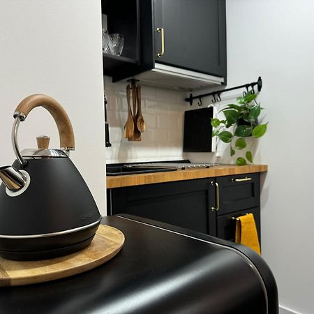 Apartamento Deluxe Lajuderia Con Parking Gratis 코르도바 외부 사진