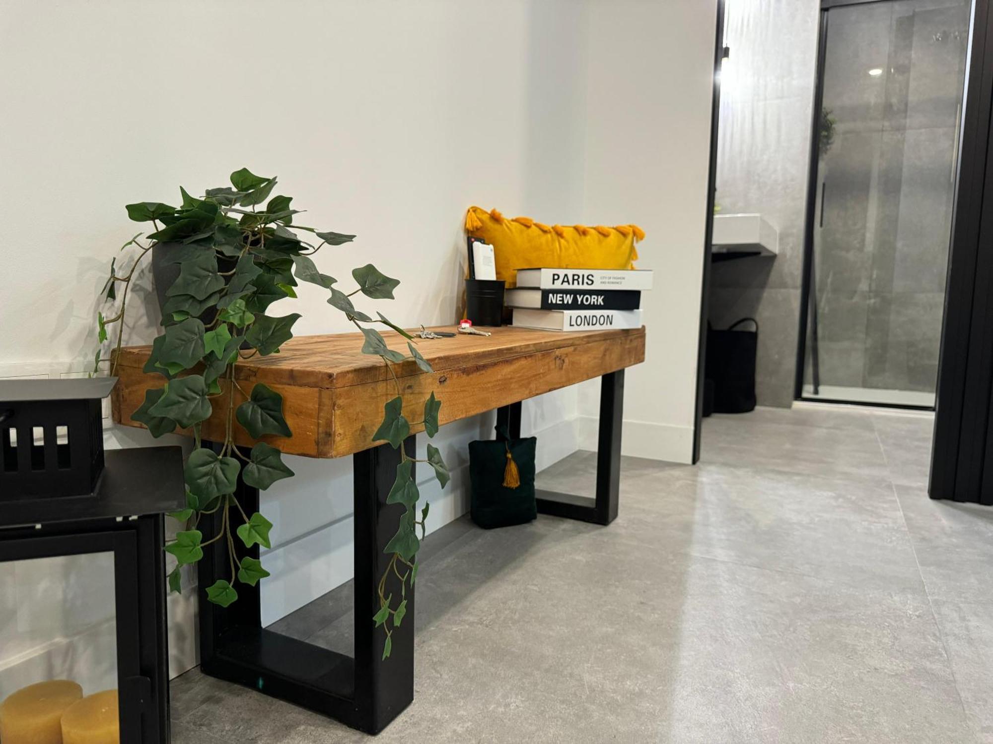Apartamento Deluxe Lajuderia Con Parking Gratis 코르도바 외부 사진
